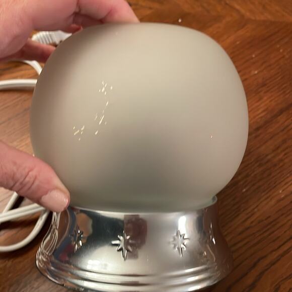 PartyLIte Electric Scentlight Tealight Rotating Star Globe - Picture 3 of 6